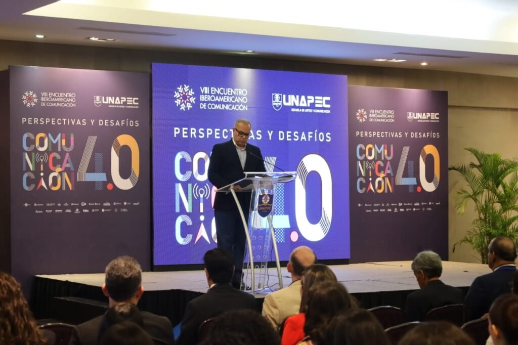 Unapec Realiza Congreso Comunicación 4.0