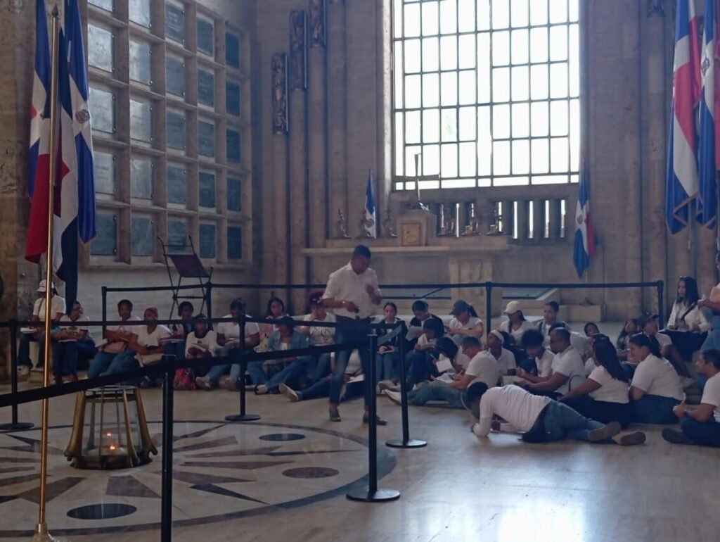 Historia Viva de la Zona Colonial Historia Viva de la Zona Colonial