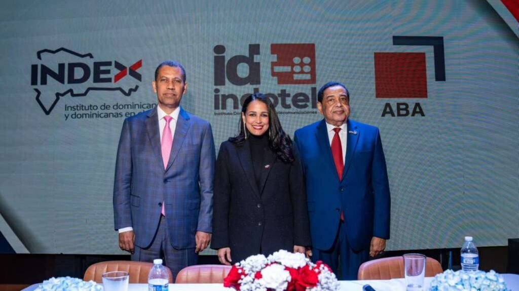 Indotel y Index lanzan campaña de alfabetización digital y remesas seguras en Orlando Indotel y Index lanzan campaña de alfabetización digital y remesas