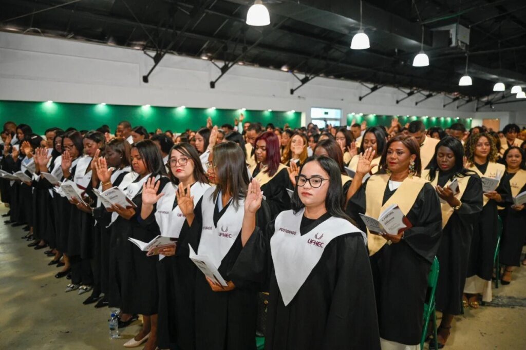 Talento de UFHEC: Impulsando el Crecimiento Económico hacia