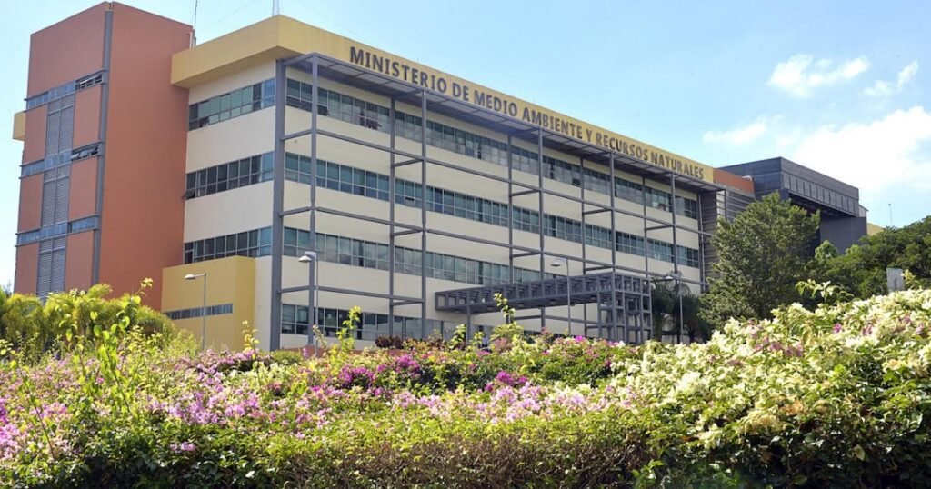 Transformando el Futuro: Gestión Sostenible en República Dominicana