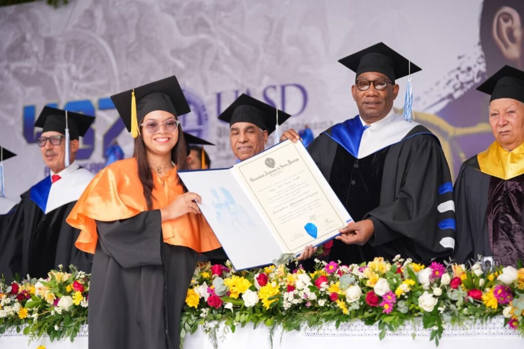 UASD Forma Nuevos Profesionales y Anuncia Innovaciones en Servicios