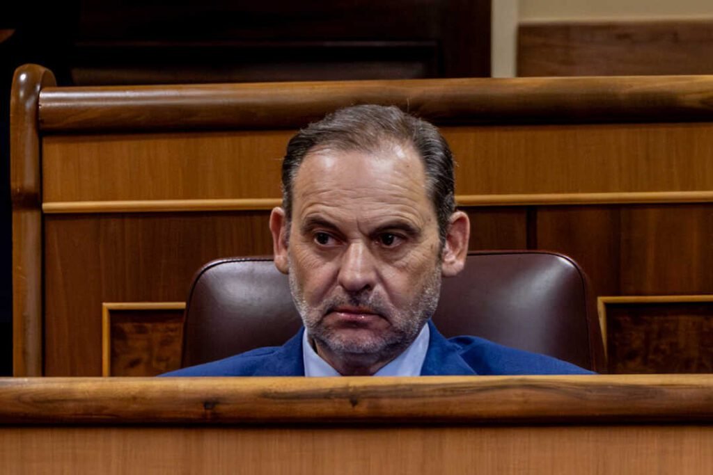 Ábalos y sus Viajes a Dominicana: Una Investigación Periodística