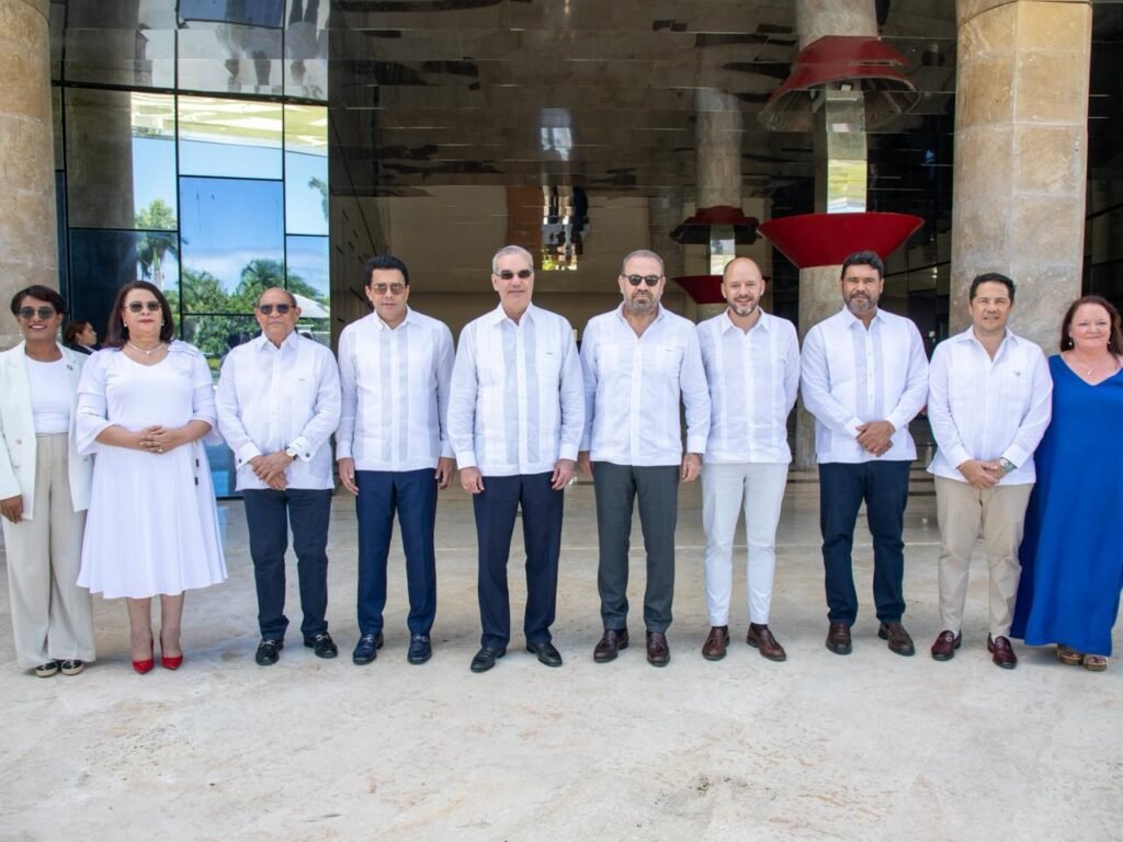 Abinader: El Presidente que Impulsa la Visión Turística de Meliá Hotels Abinader: El Presidente que Impulsa la Visión Turística de Meliá