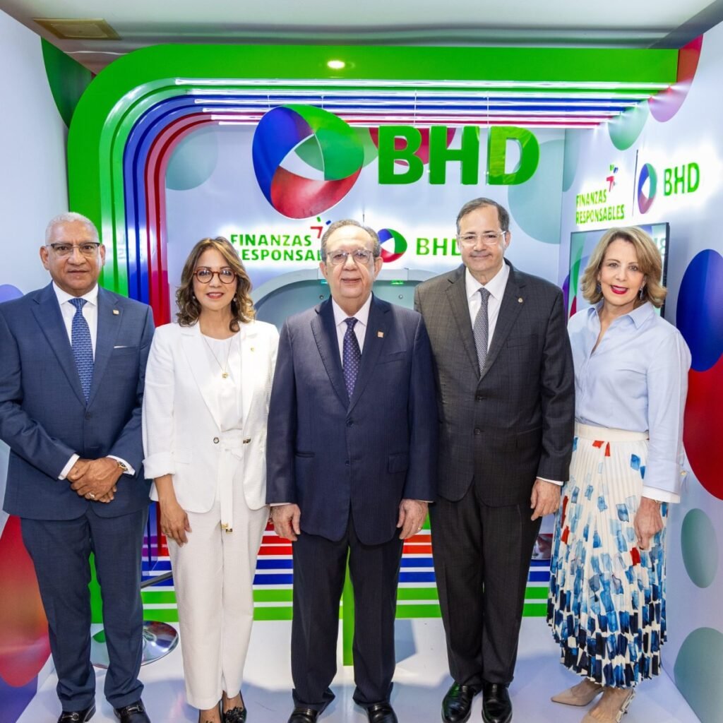 Banco BHD promueve educación financiera en Semana Económica del Banco