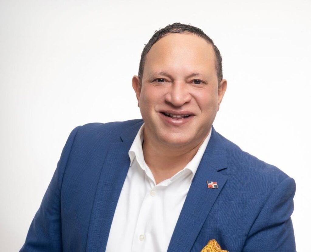 Creciendo con Oportunidades en El Nuevo Diario