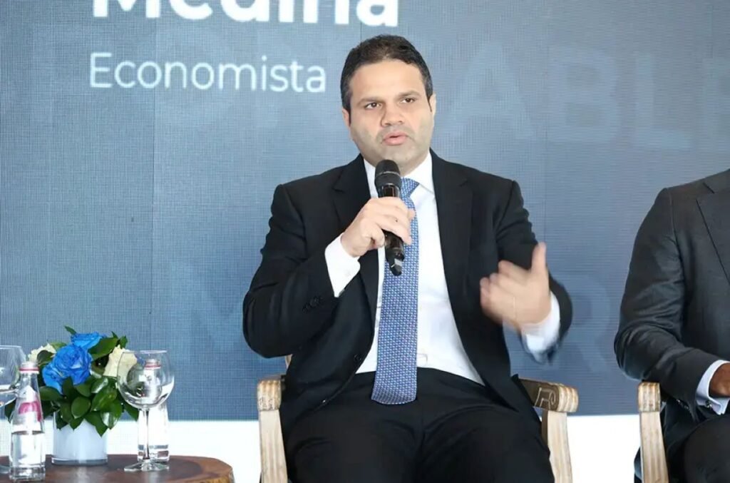 Desafíos de la Dependencia del Empleo Público Desafíos de la Dependencia del Empleo Público