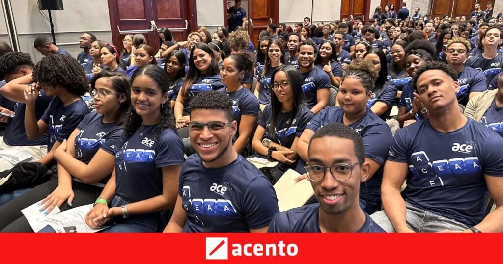 Dominicanos listos para el Summer Work and Travel 2024 Dominicanos listos para el Summer Work and Travel