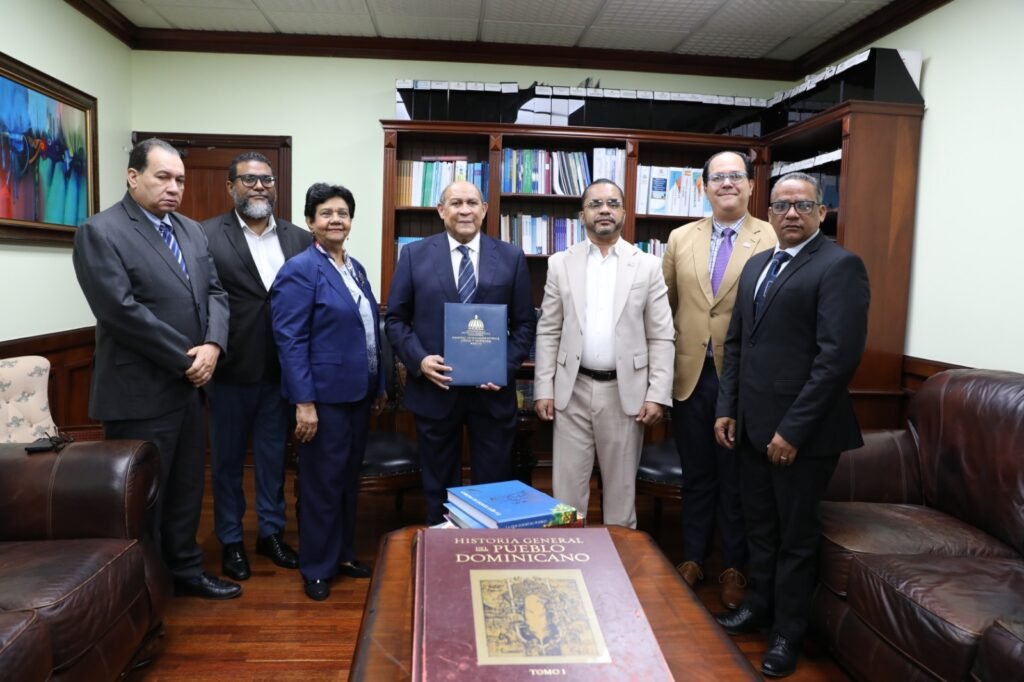 Fomentando Carreras Tecnológicas para el Futuro Laboral de los Jóvenes