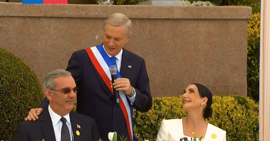 Kast Celebra el Amor de Abinader en su Aniversario de