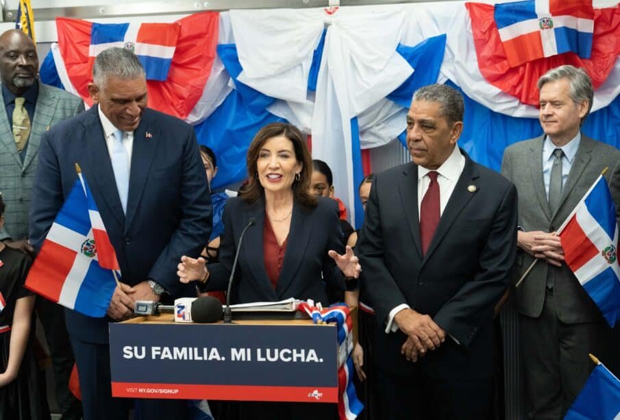 Luces de Nueva York Celebrando la Independencia Luces de Nueva York Celebrando la Independencia