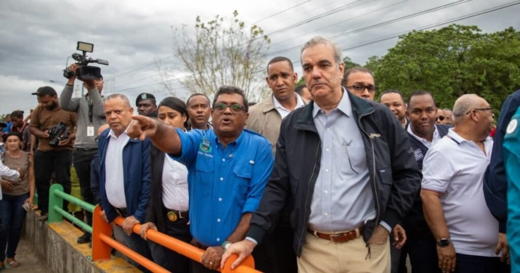 Abinader evalúa daños por lluvias en República Dominicana