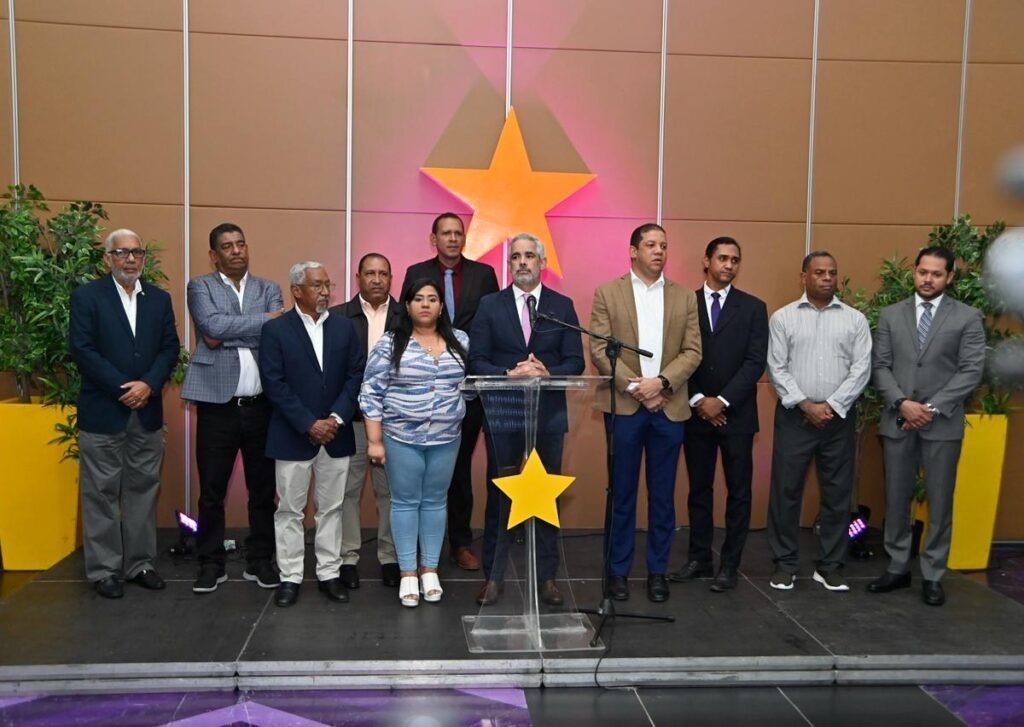 Gobierno ausente en la defensa de nuestros recursos naturales Gobierno ausente en la defensa de nuestros recursos naturales