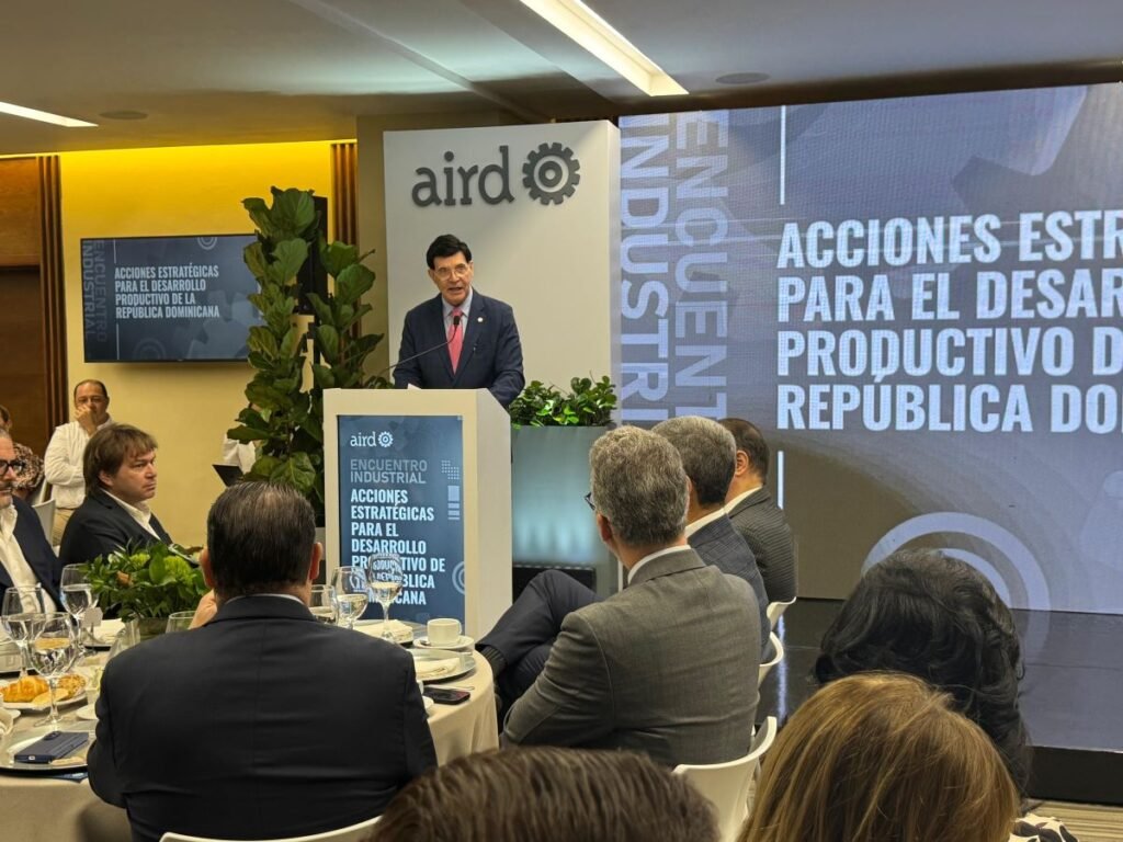 Incertidumbre Global Afecta la Competitividad Industrial