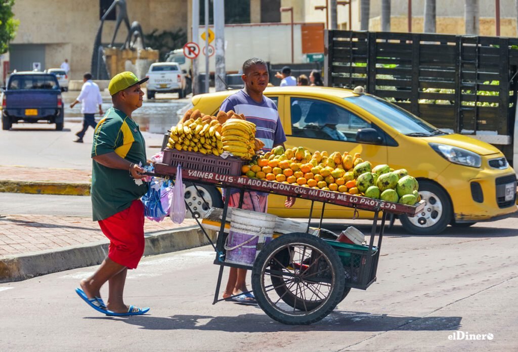 Informalidad laboral sigue dominando en abril de