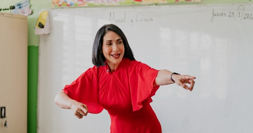 Primera Dama enseña en escuela pública de República Dominicana