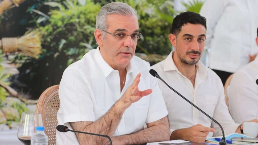 Turismo en Samaná: Creación de Más de 4,000 Empleos