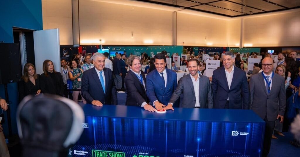 Turismo sella más de 15 acuerdos en la feria de Miami Turismo sella más de 15 acuerdos en la feria de