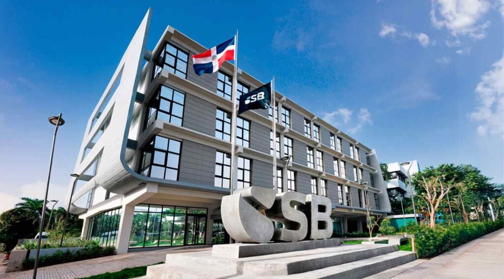 Un cuarto de los dominicanos enfrenta deudas financieras